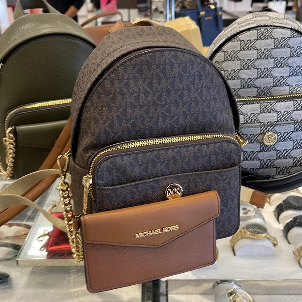 MICHAEL KORS
Maisie Extra-Small Logo 2-in-1 Backpack
Brown 
NWT - Picture 9 of 16